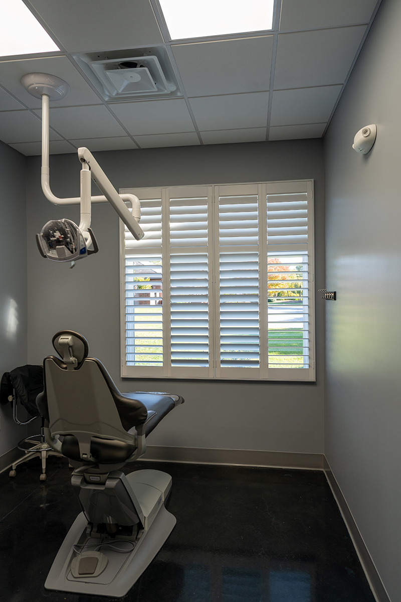Dental Suite | Veneers, Ceramic Crowns and Root Canals