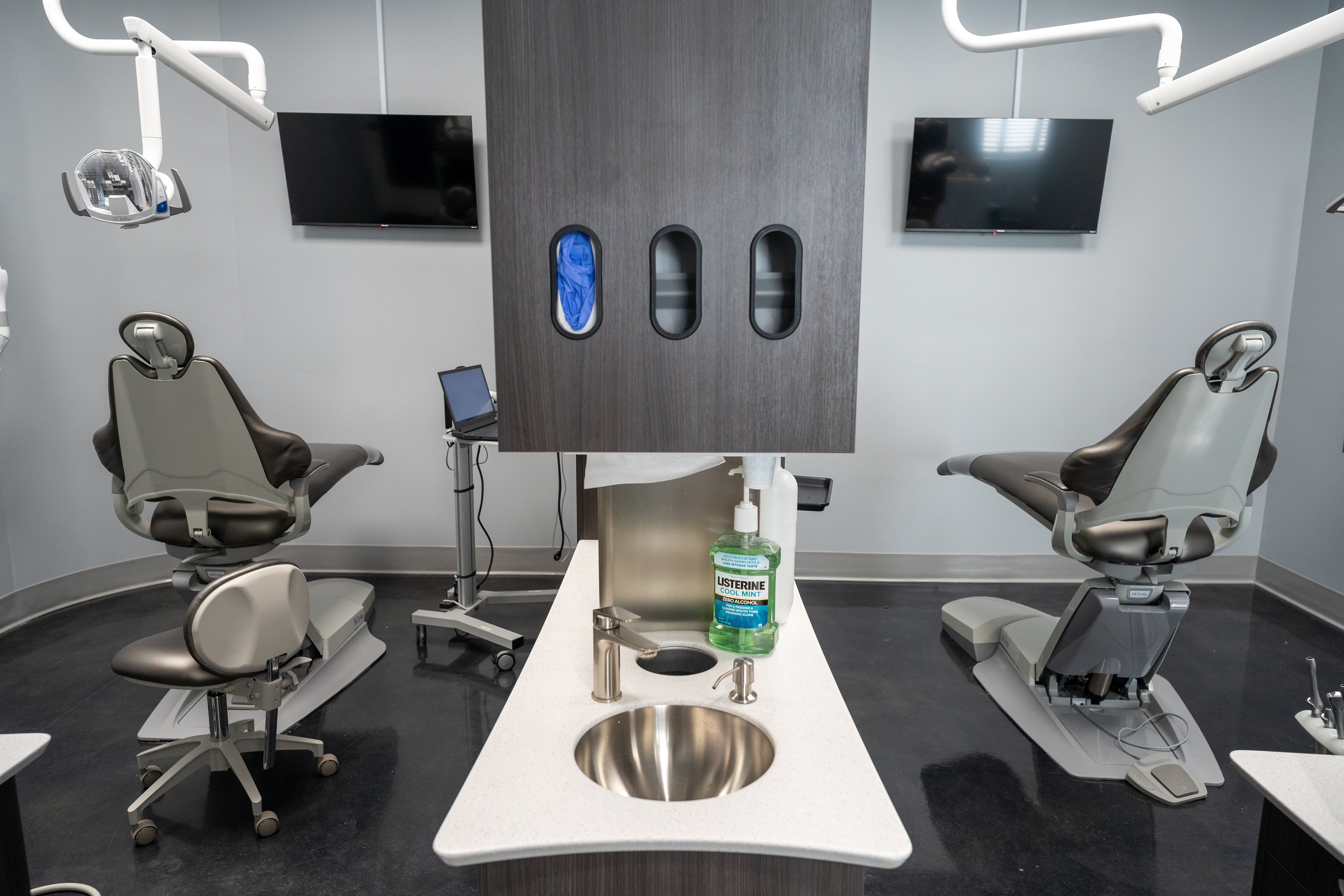 Dental Suite | Teeth Whitening, Invisalign® and Night Guards